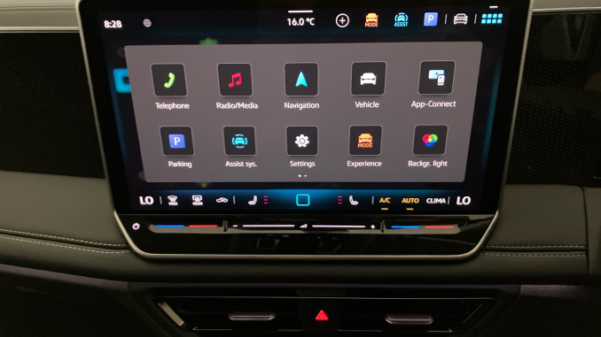 Volkswagen Tiguan 1.5 eTSI Match 5dr DSG Petrol Estate - Image 25
